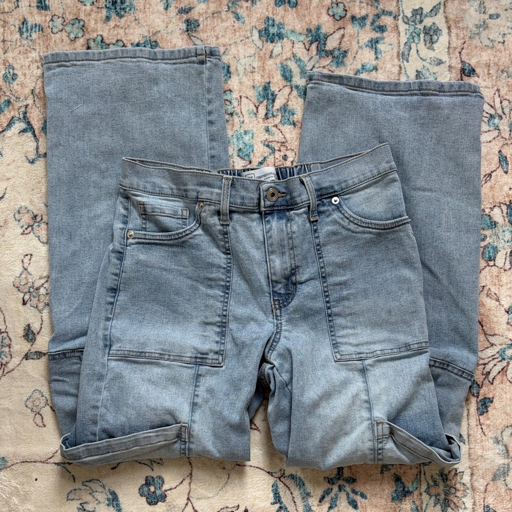 Women’s cargo jeans with elastic waist